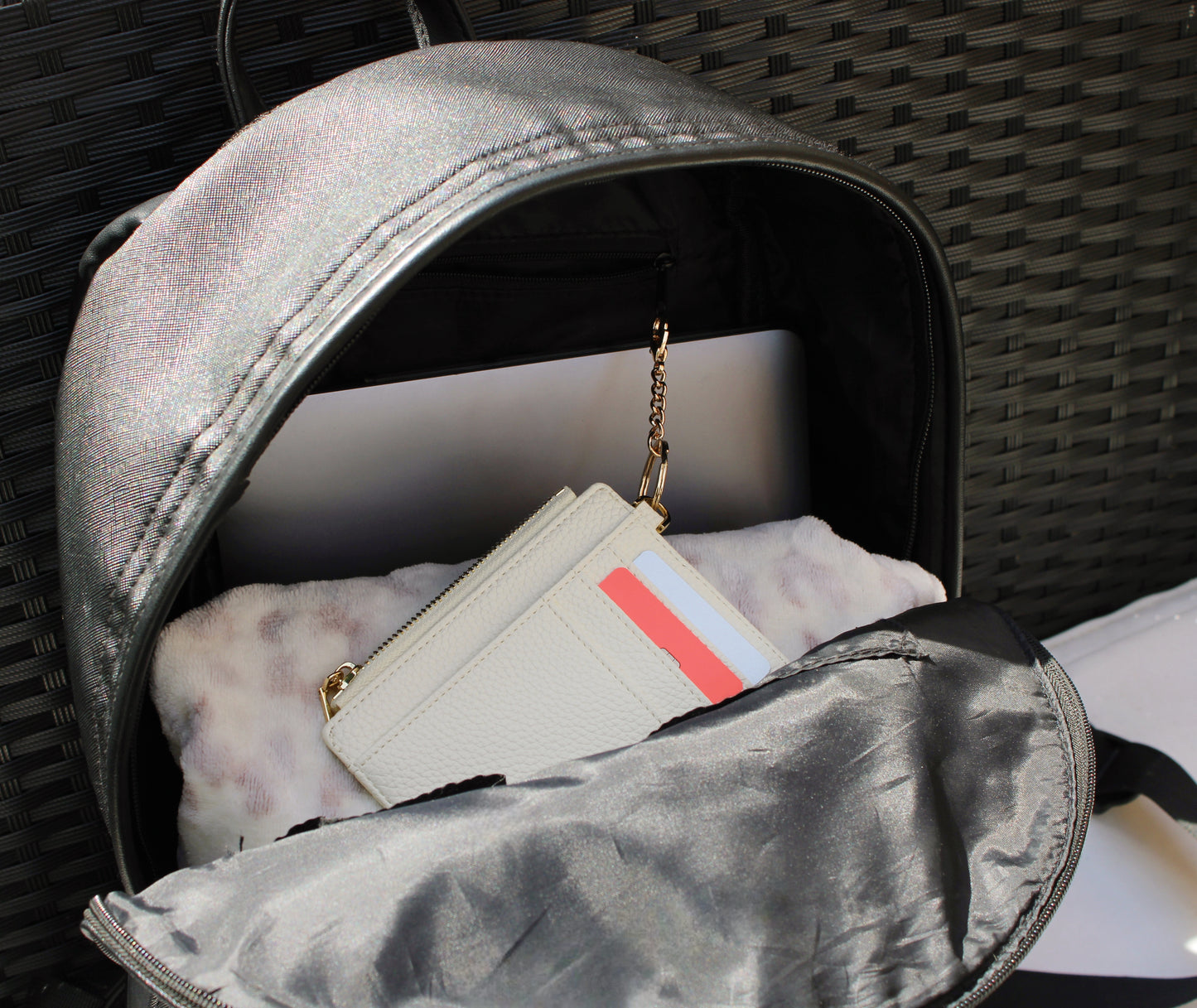 Pearly Pouch Leather Card Holder Keychain