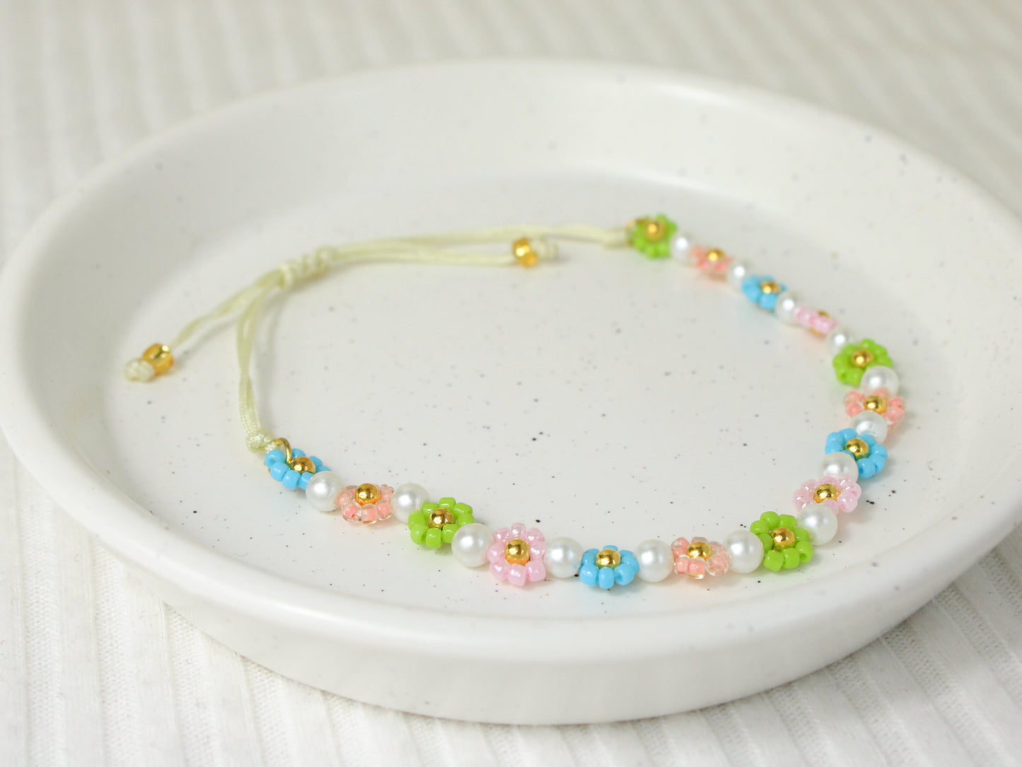 Meadow Breeze Beaded Flower Bracelet