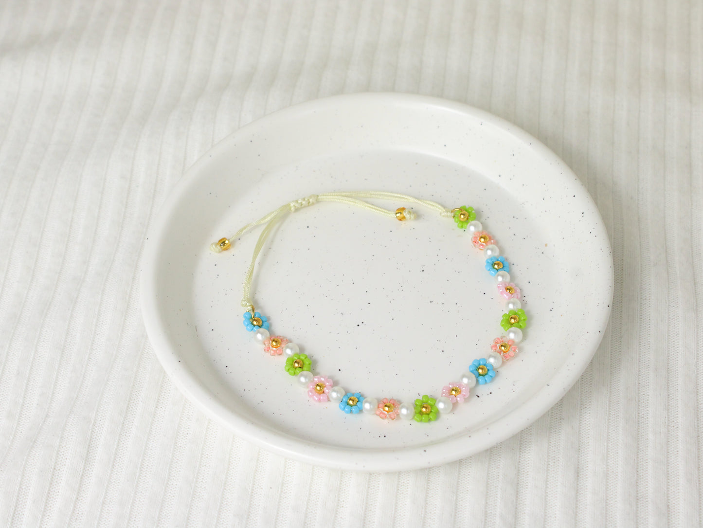 Meadow Breeze Beaded Flower Bracelet
