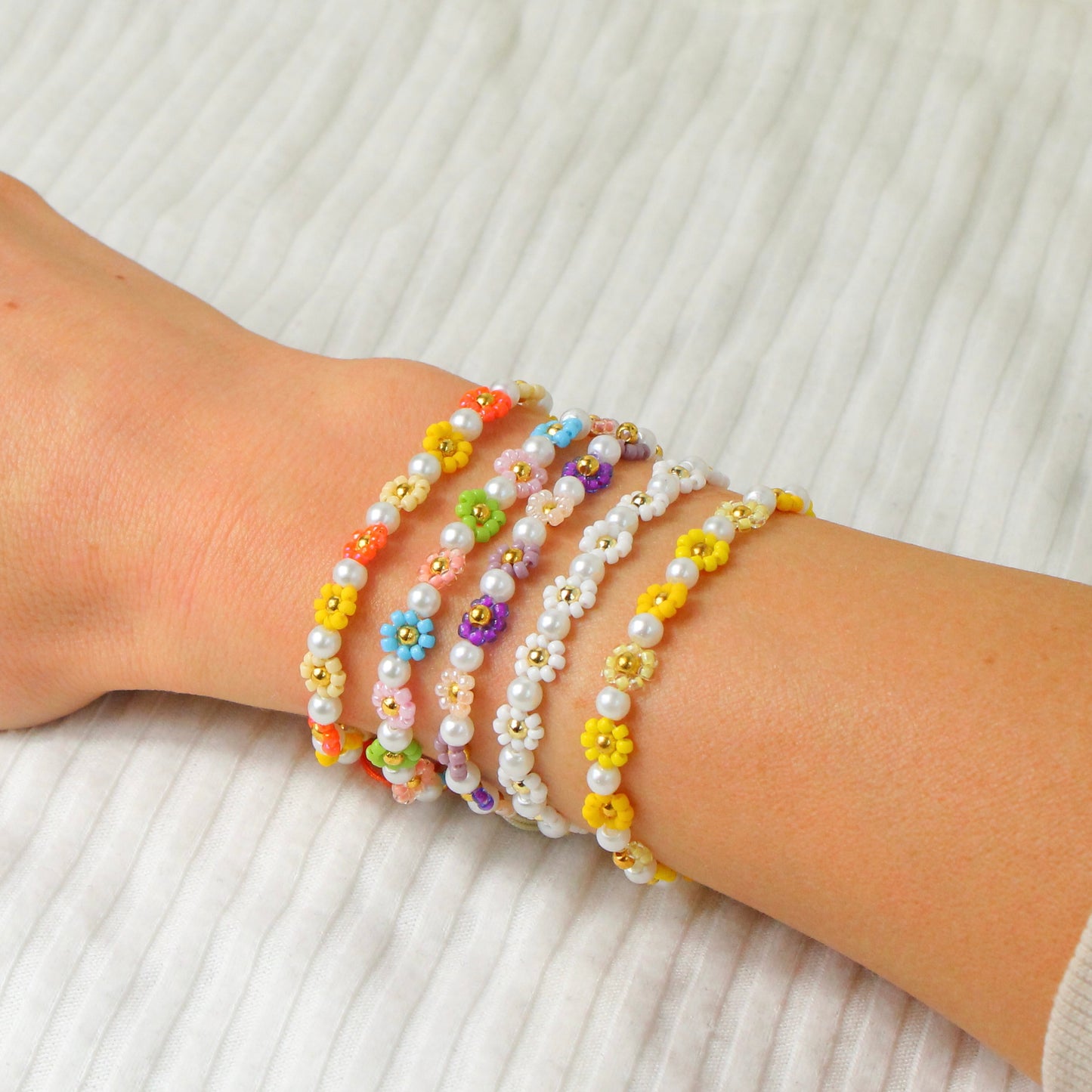 Set of 5 x Summer Flower Beaded Bracelets