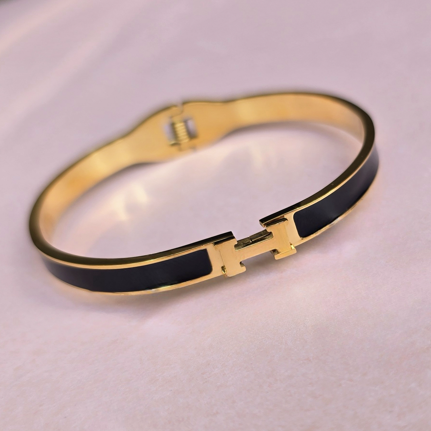 Elegant Black & Gold 3-Piece Jewellery Set