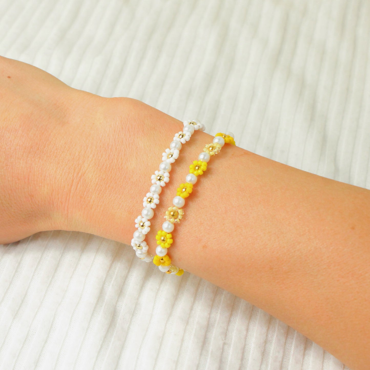 Set of 5 x Summer Flower Beaded Bracelets